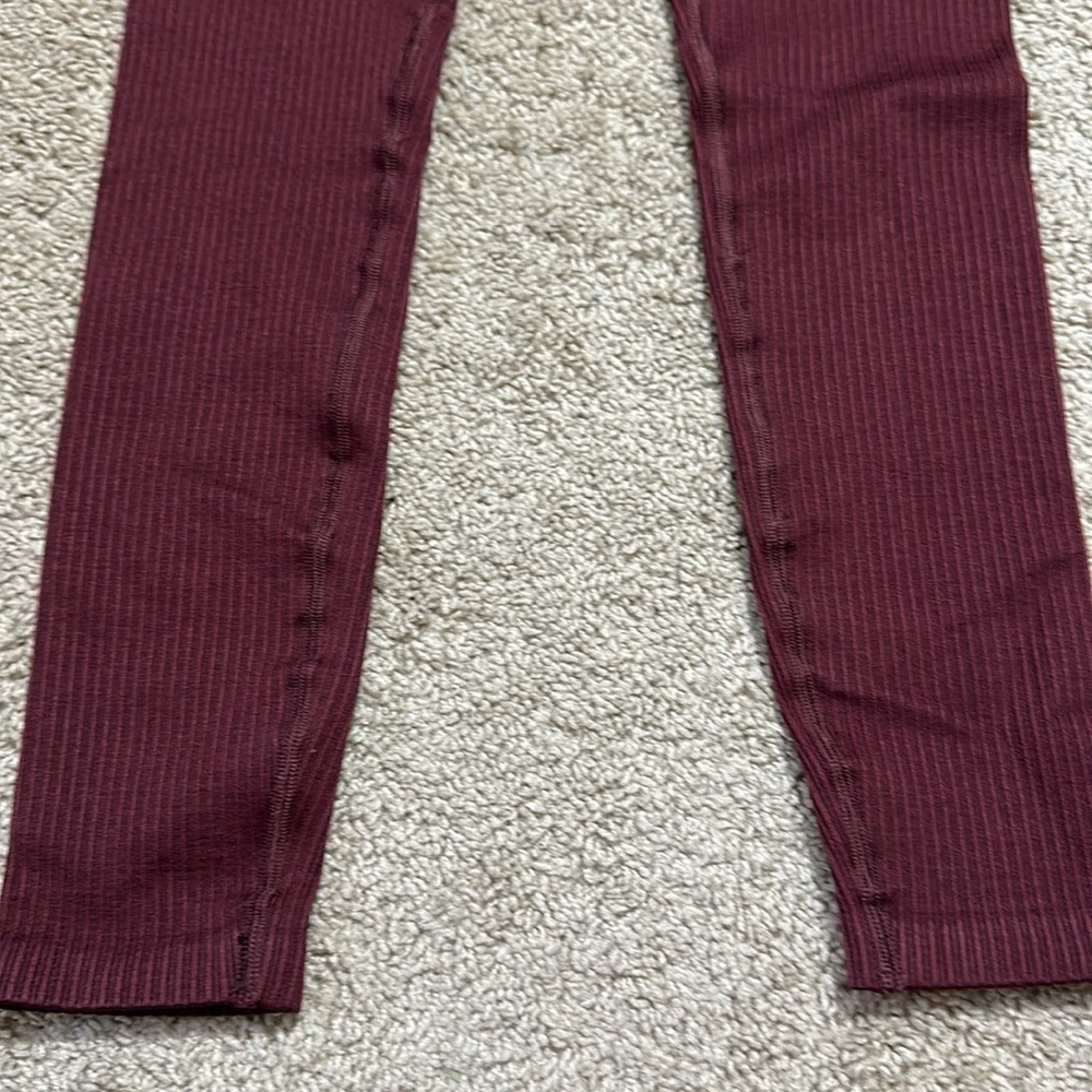 Good American Burgundy Ribbed Leggings 00/0 - Picture 4 of 5